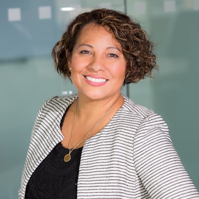 Dr. Ana Lima